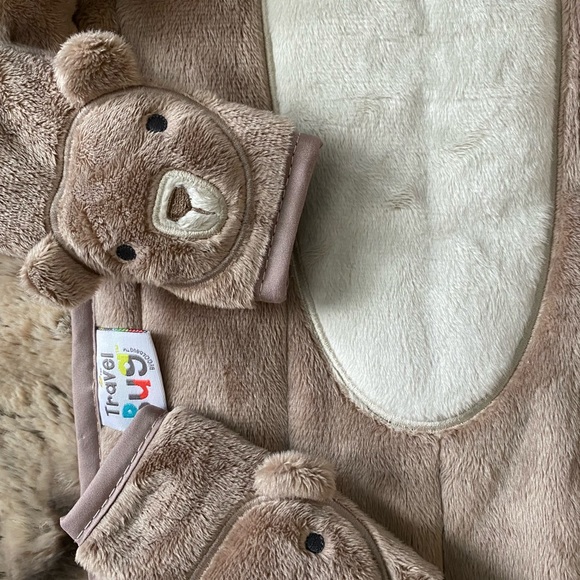 Car seat insert for baby. New. - Picture 2 of 2